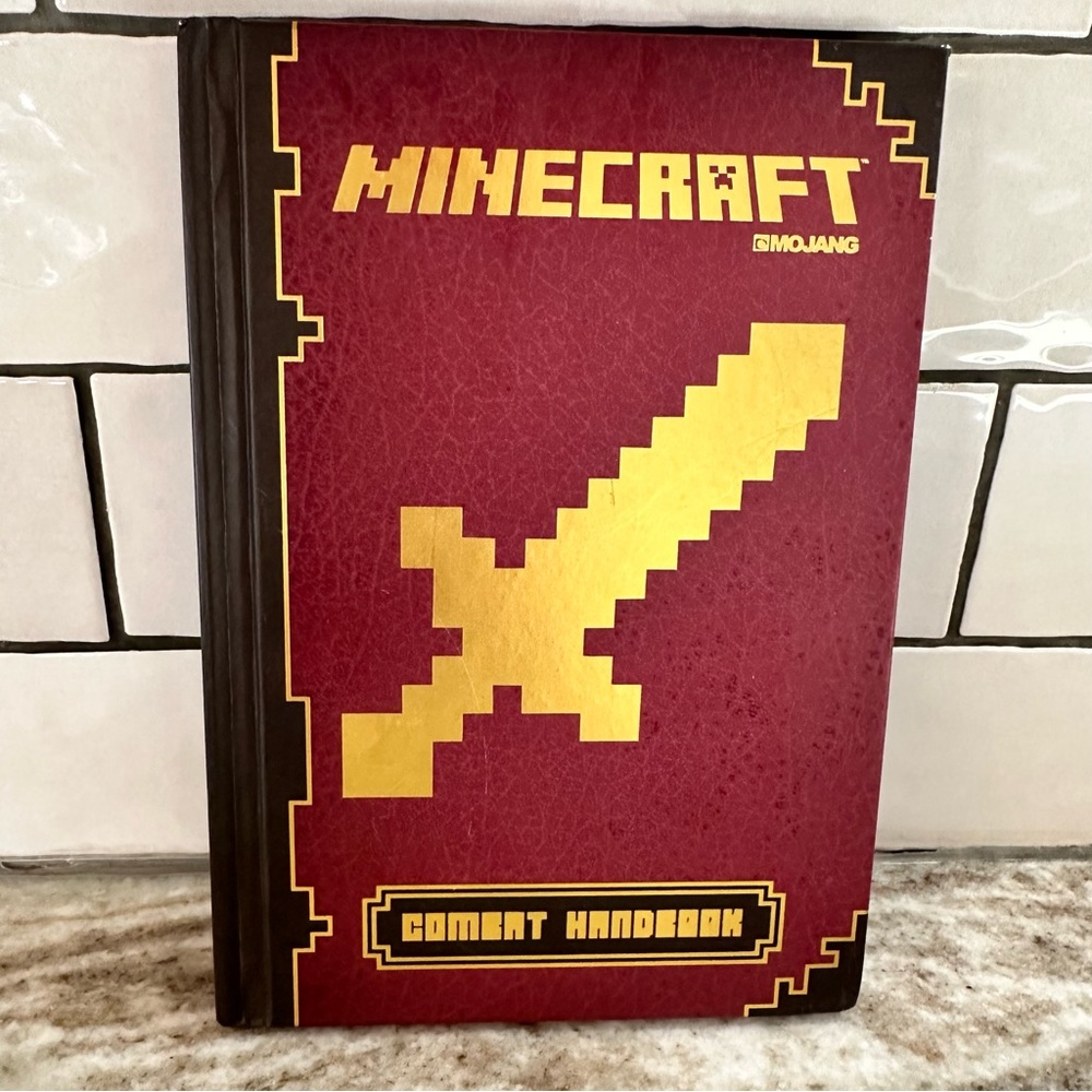 Minecraft Series Minecraft: Combat Handbook